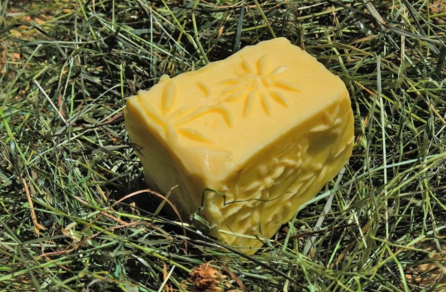 Almbutter aus bester Kuhmilch